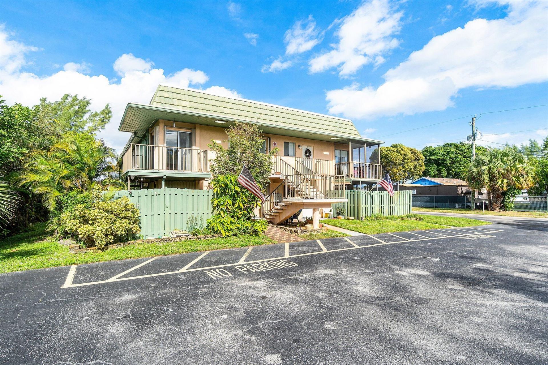 1805 Fairview Villas Drive, Unit 3, Palm Springs, FL 33406 Photo