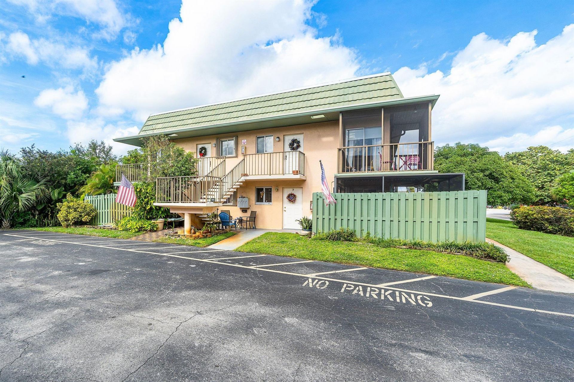 1805 Fairview Villas Drive, Unit 3, Palm Springs, FL 33406 Photo