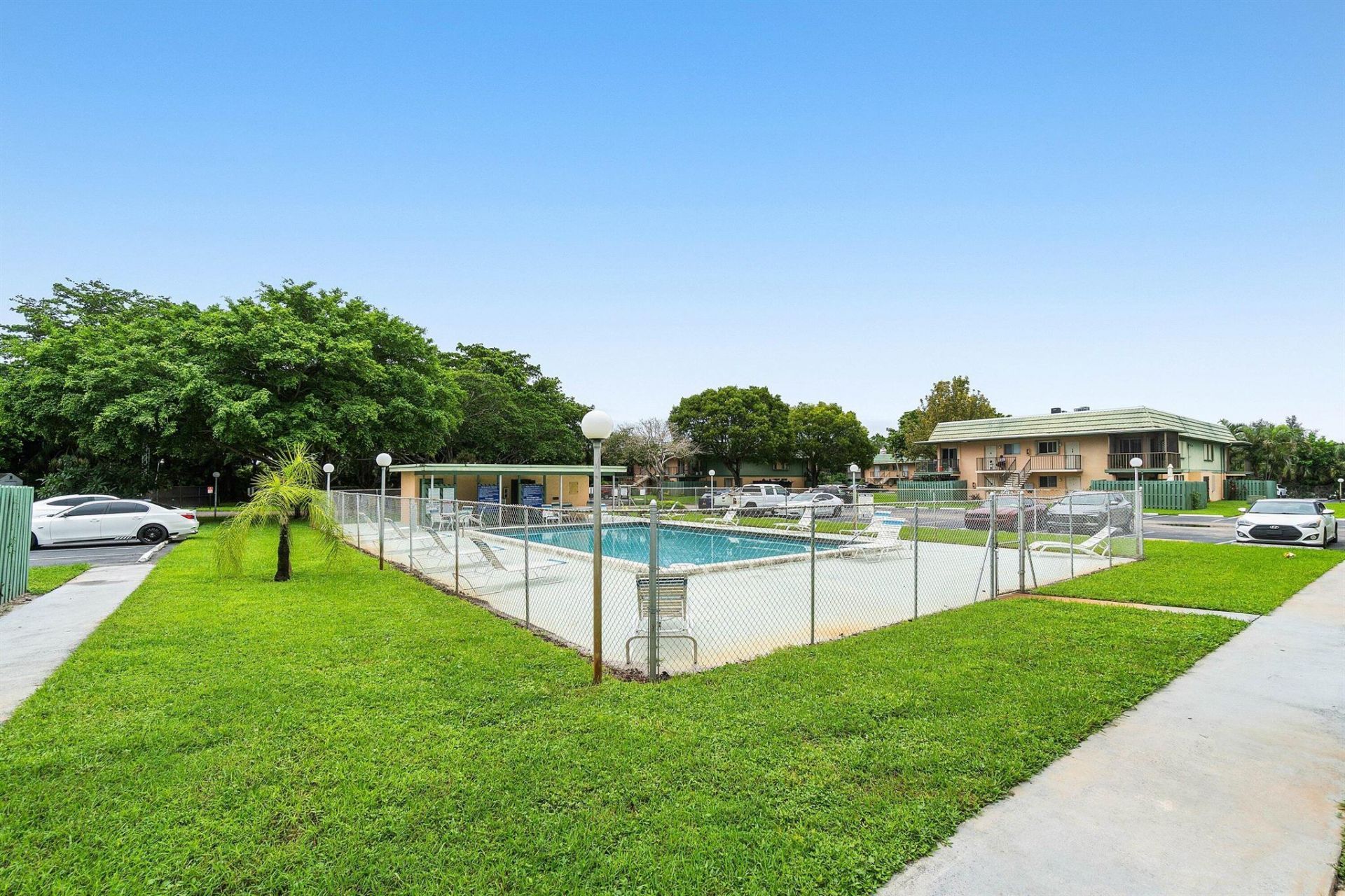 1805 Fairview Villas Drive, Unit 3, Palm Springs, FL 33406 Photo