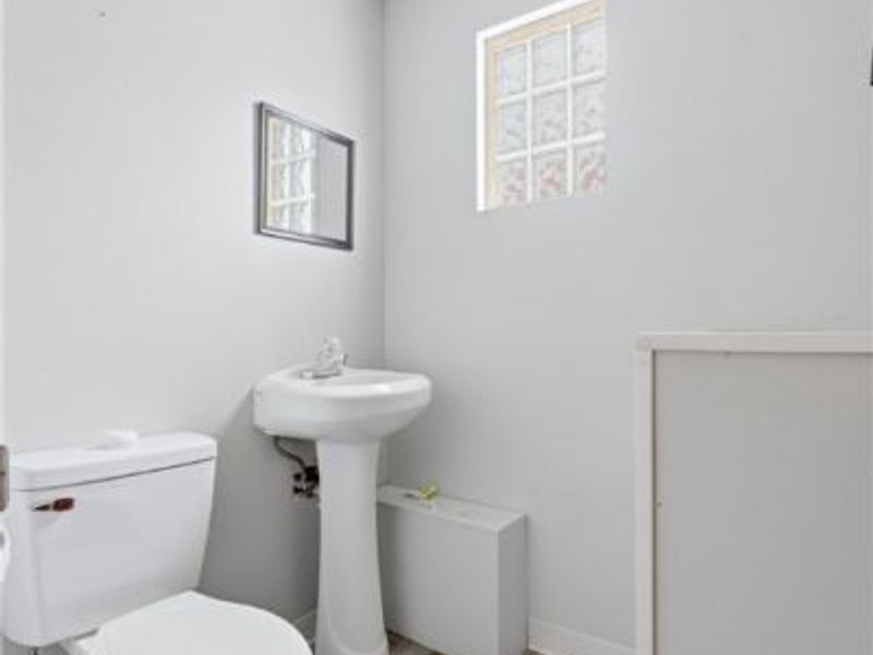 1817 Fulton Road, Canton, OH 44709 Photo 12