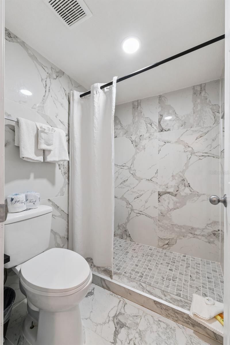 4640 W Irlo Bronson Memorial Highway, Kissimmee, FL 34746 Photo