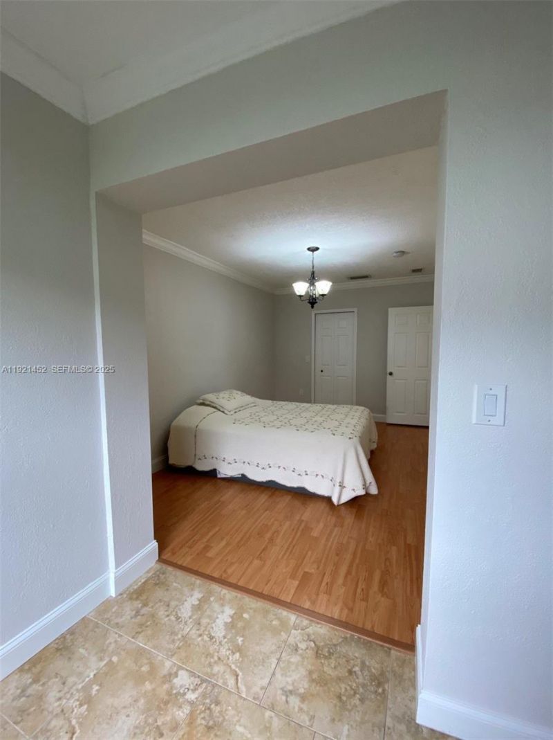 7880 SW 14th Ter, Miami, FL 33144 Photo