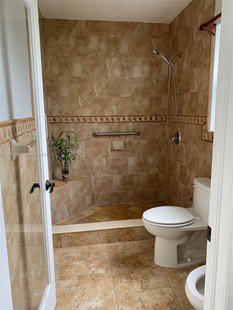 7880 SW 14th Ter, Miami, FL 33144 Photo