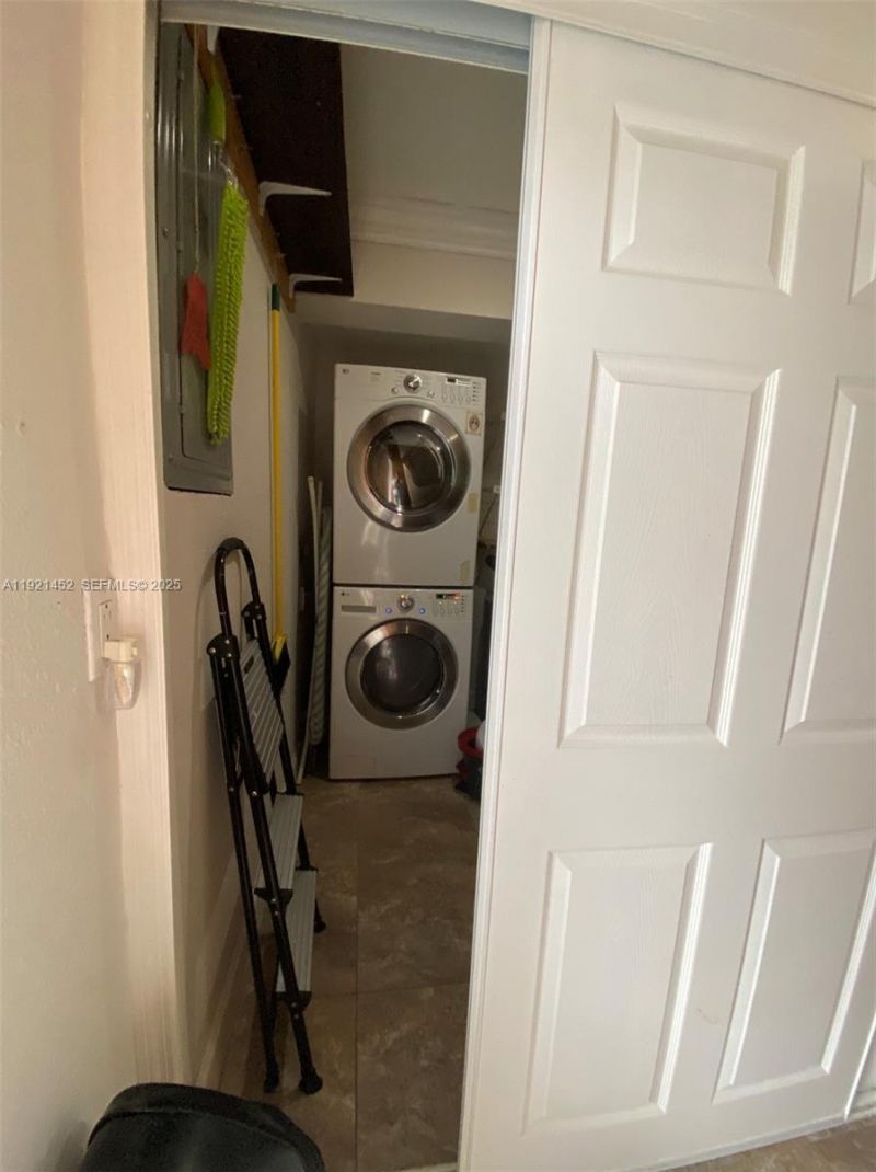 7880 SW 14th Ter, Miami, FL 33144 Photo