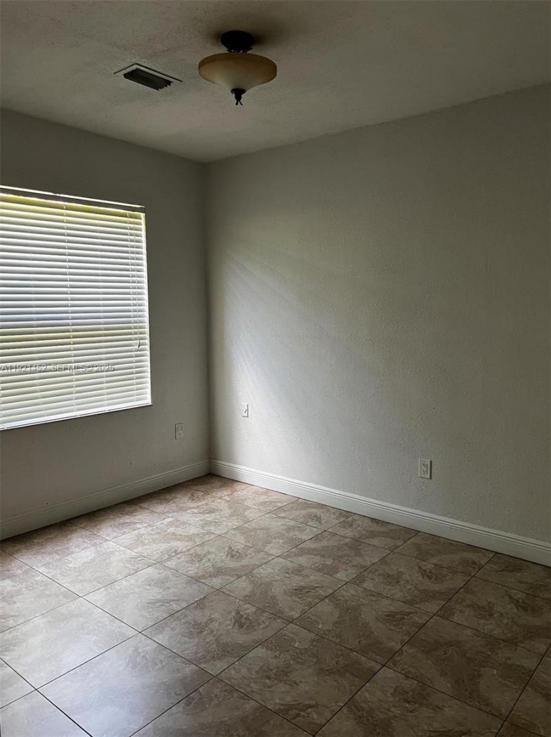 7880 SW 14th Ter, Miami, FL 33144 Photo