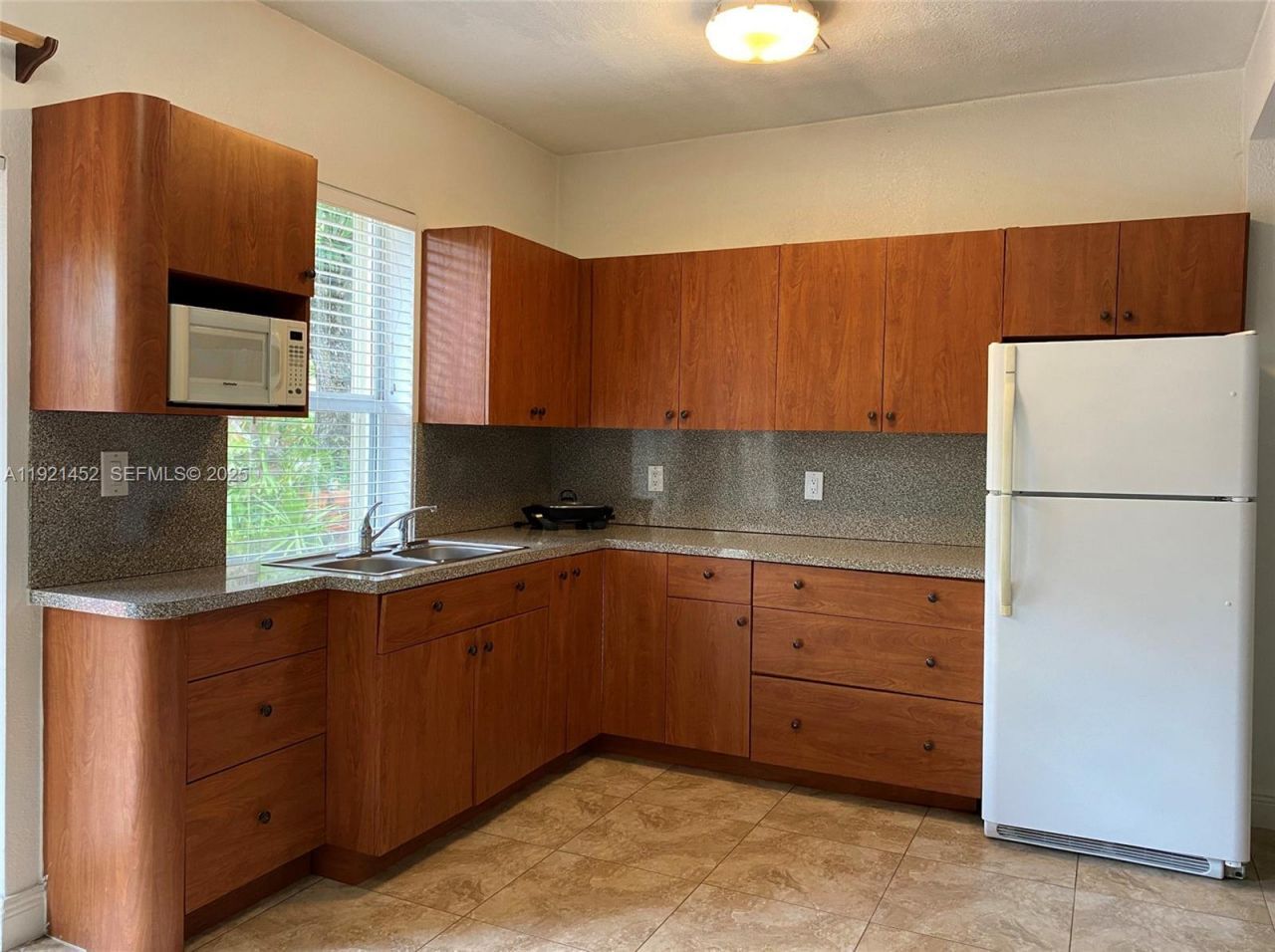 7880 SW 14th Ter, Miami, FL 33144 Photo