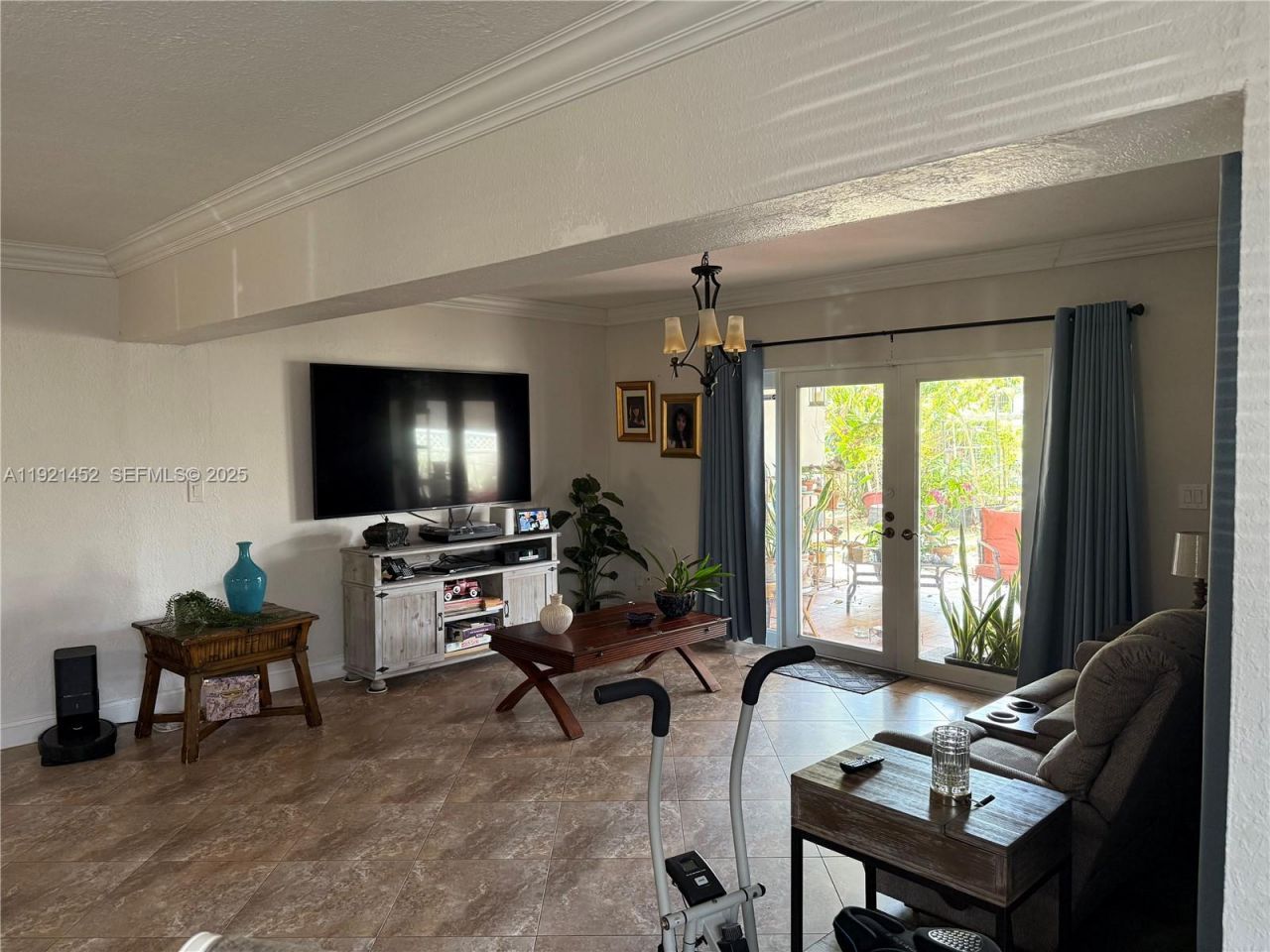 7880 SW 14th Ter, Miami, FL 33144 Photo