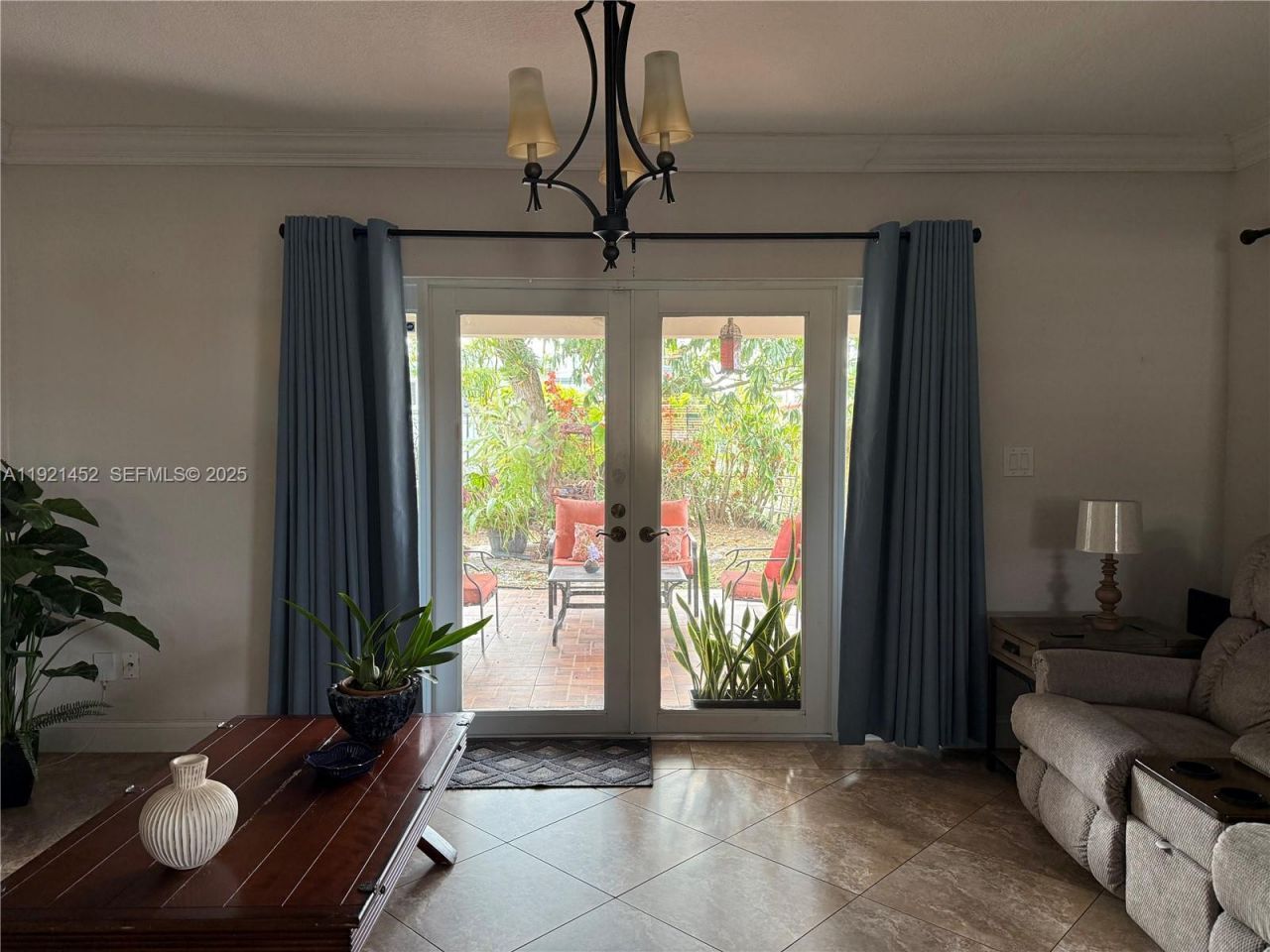 7880 SW 14th Ter, Miami, FL 33144 Photo