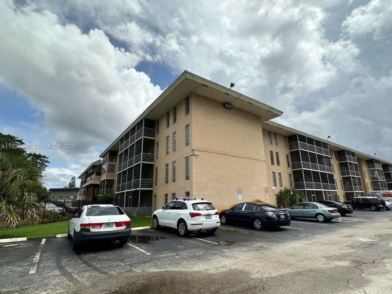 Please Call For Address, Unit 127, Lauderdale Lakes, FL 33313 Photo