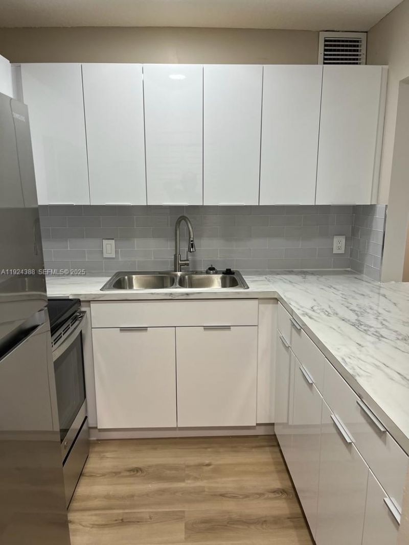 Please Call For Address, Unit 127, Lauderdale Lakes, FL 33313 Photo