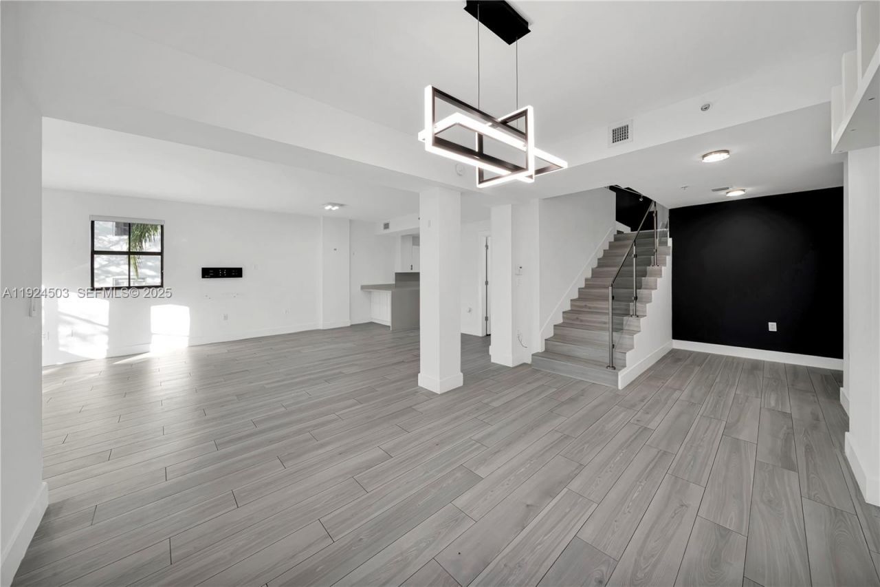 1650 Galiano St, Unit TH15, Coral Gables, FL 33134 Photo