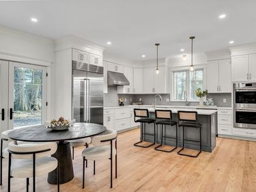 19 Deering, Lexington, MA 02421