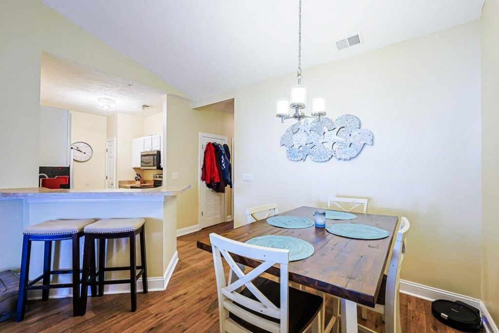 4935 Crab Pond Ct. Photo 11