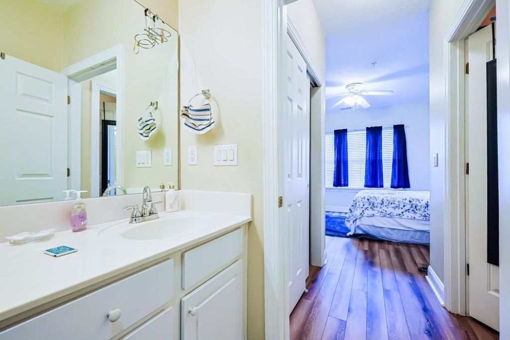 4935 Crab Pond Ct. Photo 16