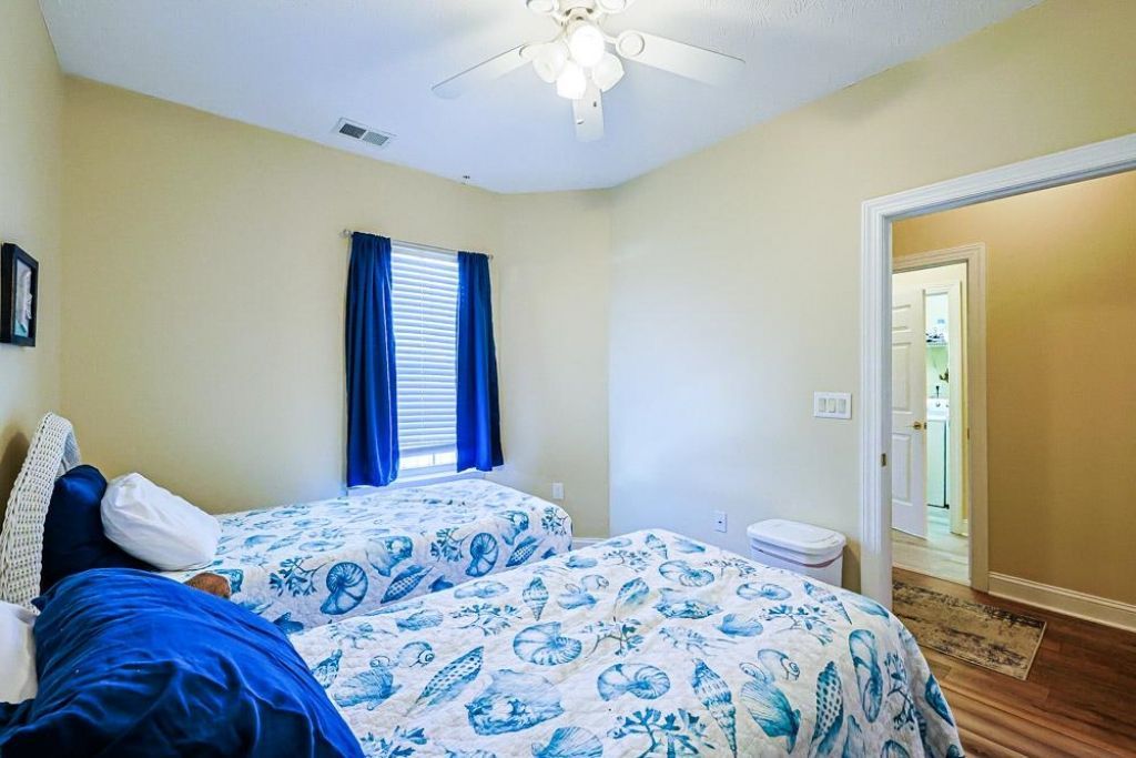 4935 Crab Pond Ct. Photo 23