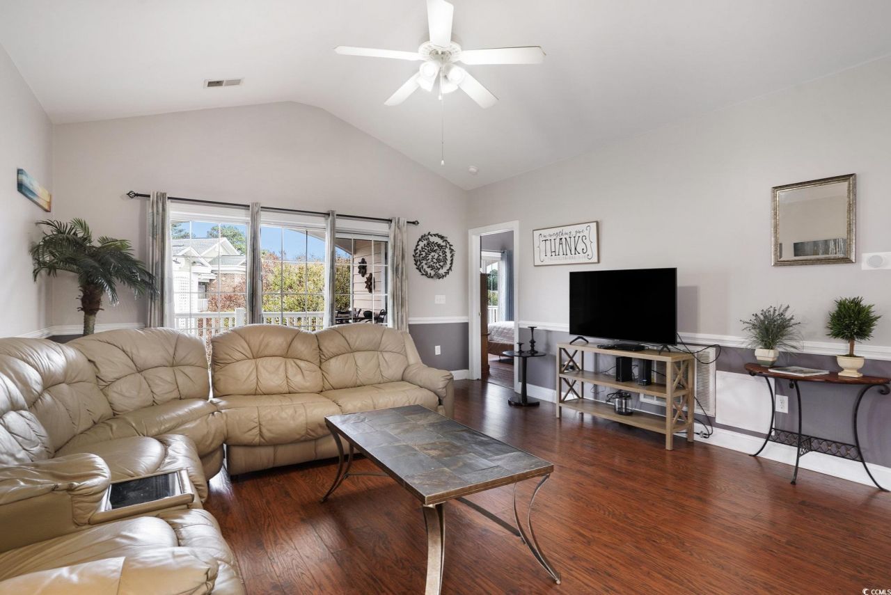 4878 Dahlia Ct. Photo 6