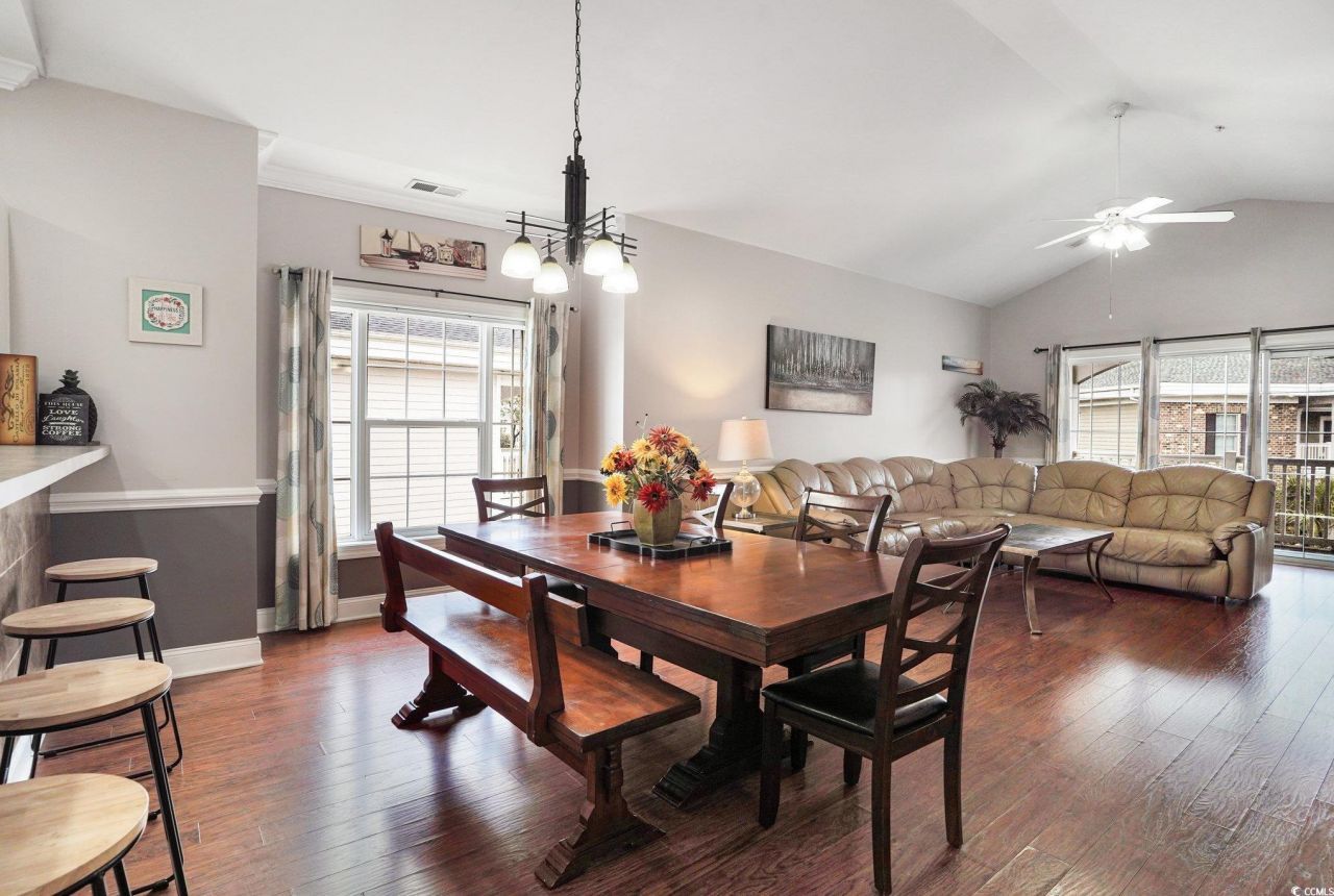 4878 Dahlia Ct. Photo 9