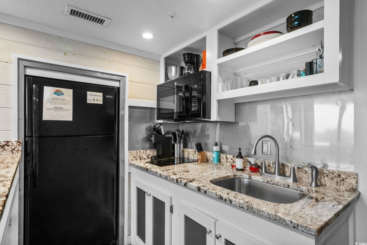 2310 N Ocean Blvd. Photo 11