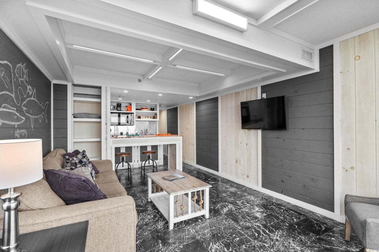 2310 N Ocean Blvd. Photo 6