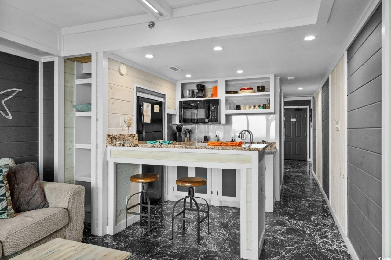 2310 N Ocean Blvd. Photo 8