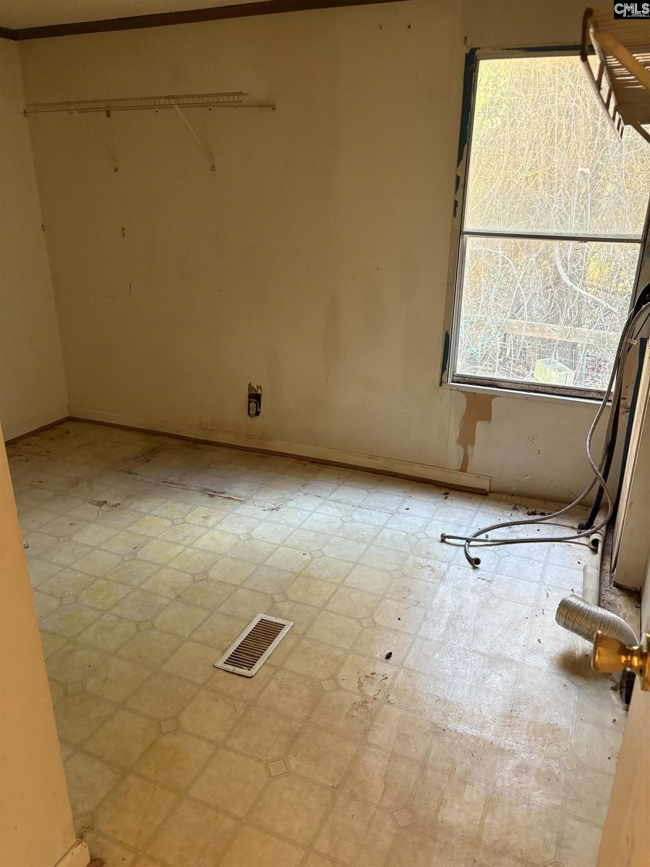 294 Russell Rowe Road Photo 6