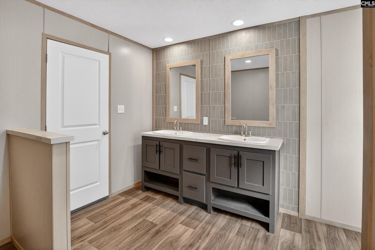 818 White Pond Road Photo 31