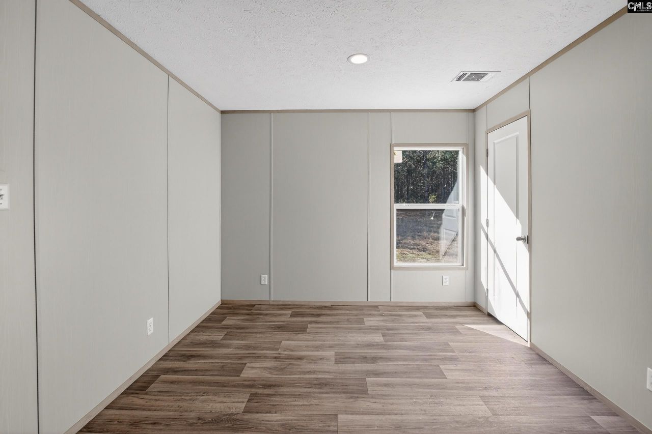 818 White Pond Road Photo 32