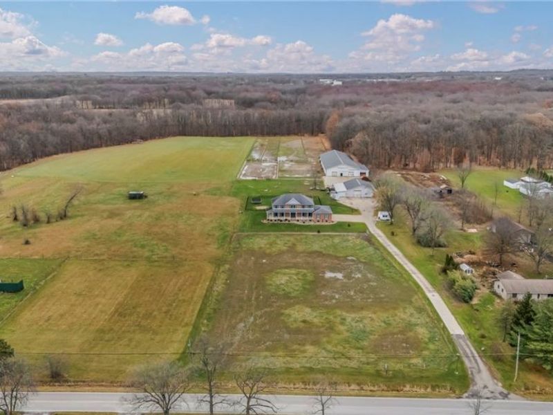 16449 S Boone Road, Columbia Station, OH 44028 Photo 2