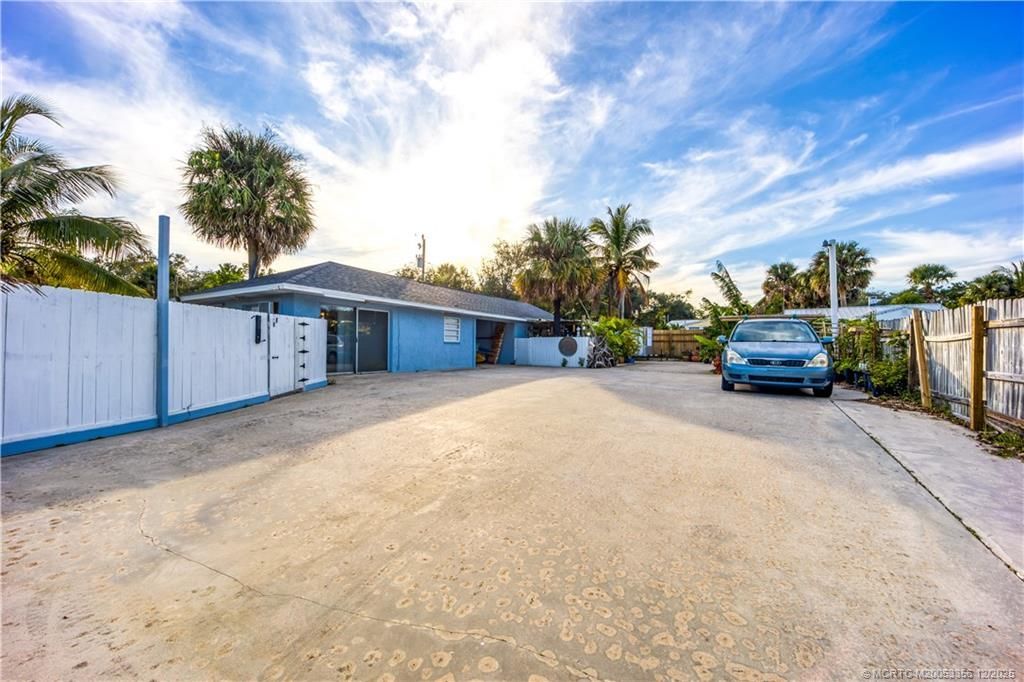 11005 S Indian River Drive, Fort Pierce, FL 34982 Photo
