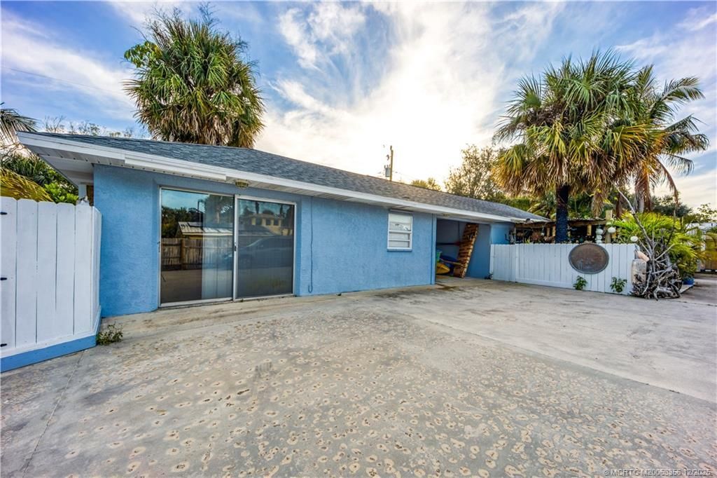 11005 S Indian River Drive, Fort Pierce, FL 34982 Photo