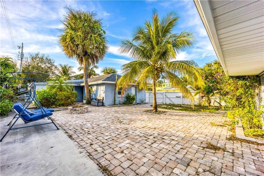 11005 S Indian River Drive, Fort Pierce, FL 34982 Photo