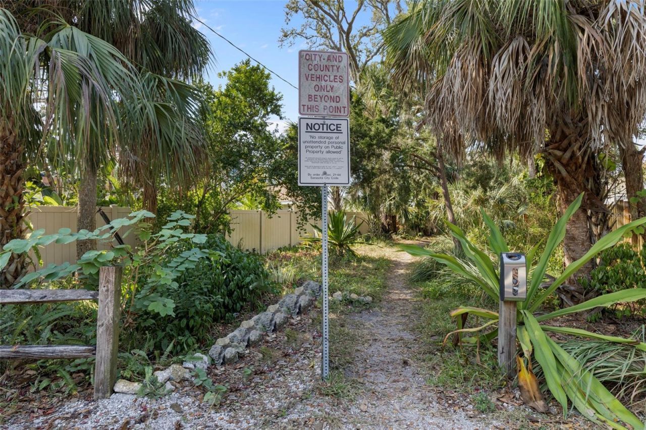 839 40th Street, Sarasota, FL 34234 Photo