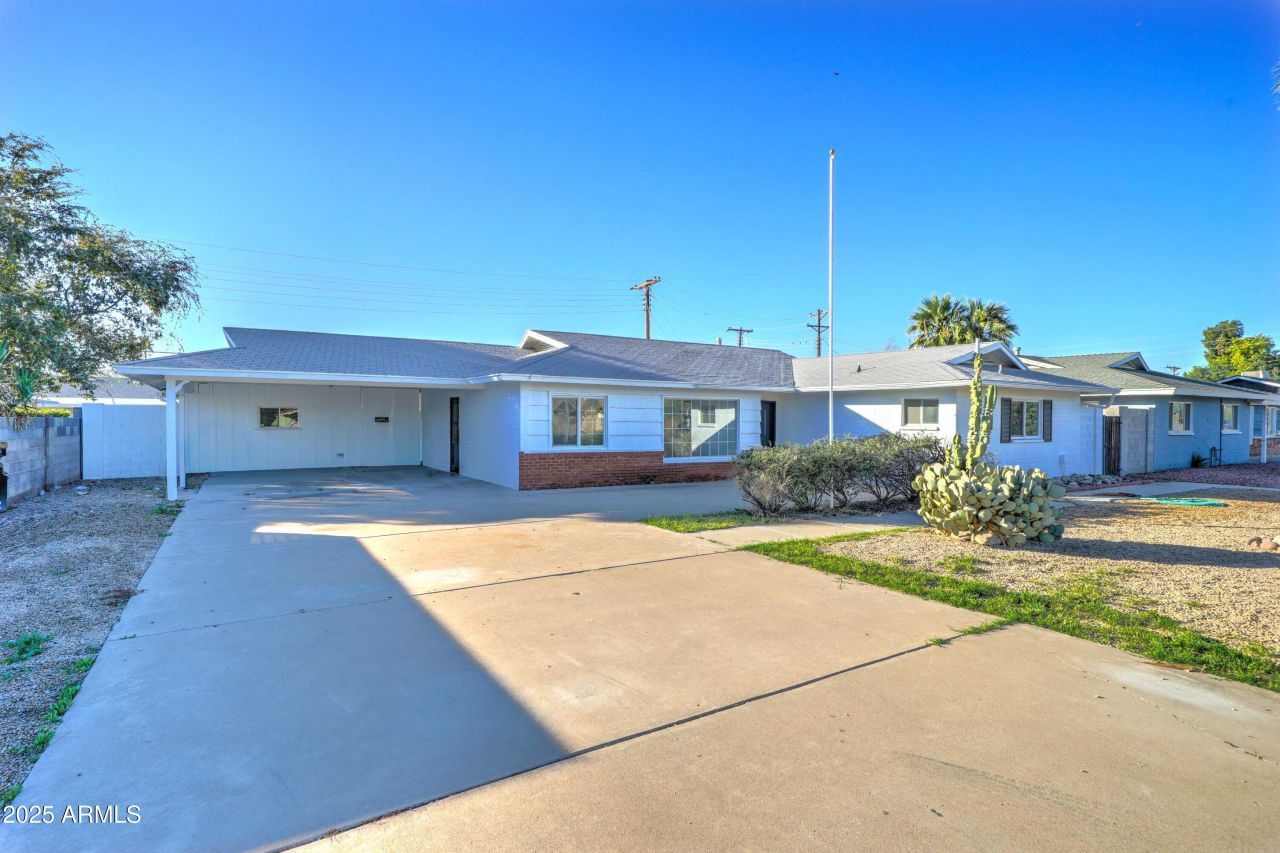 2039 W Northview Avenue, Phoenix, AZ 85021 Main Photo