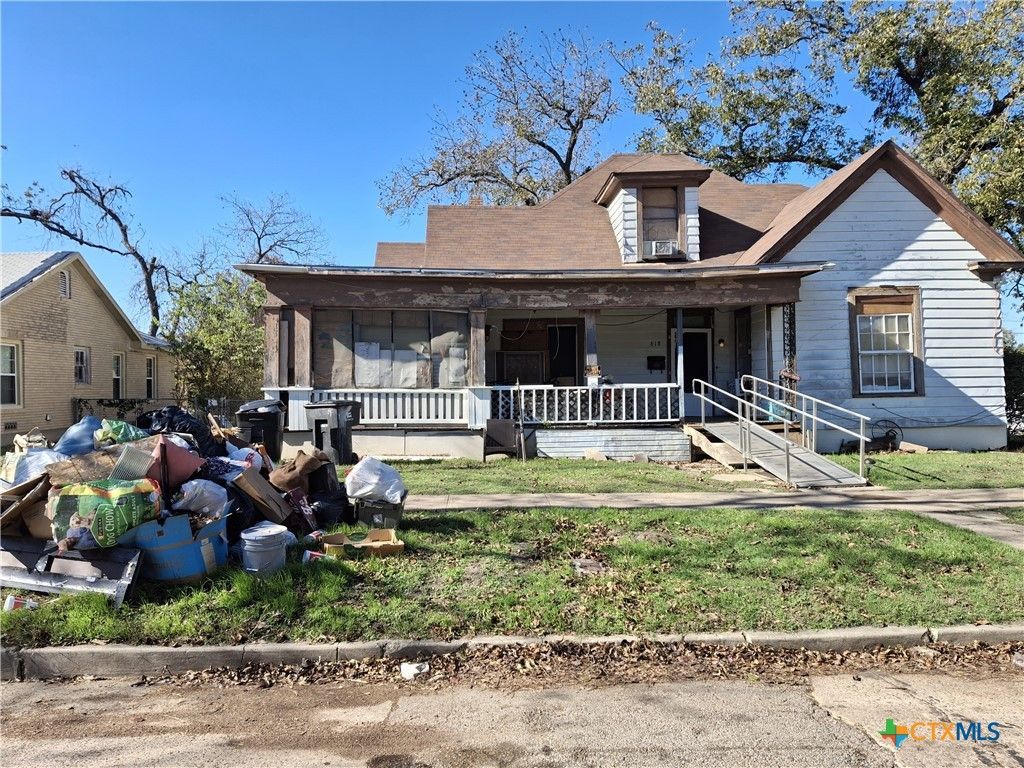 618 N 1st Street, Temple, TX 76501 Main Photo