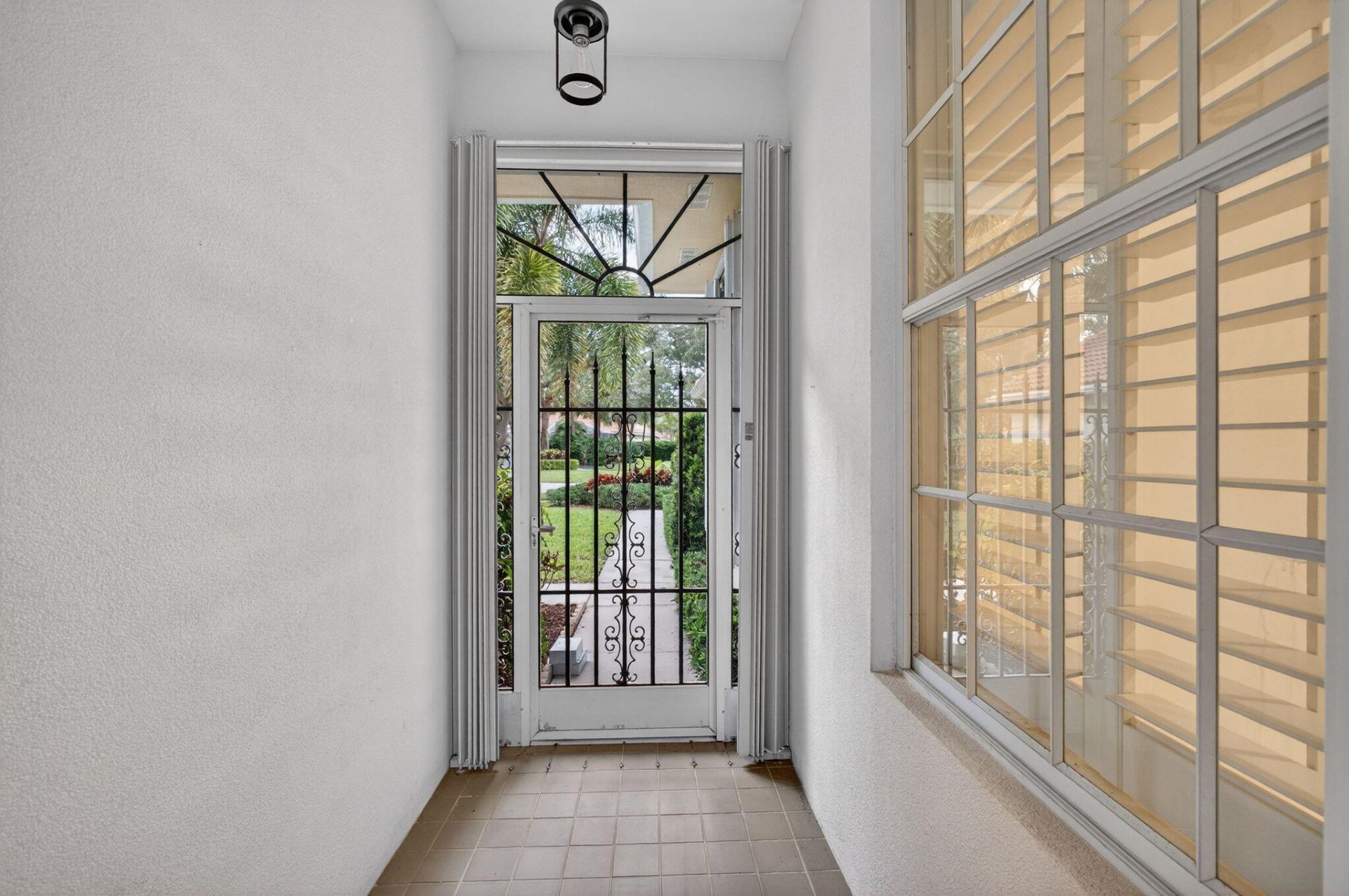 520 E Tall Oaks Drive, Palm Beach Gardens, FL 33410 Photo