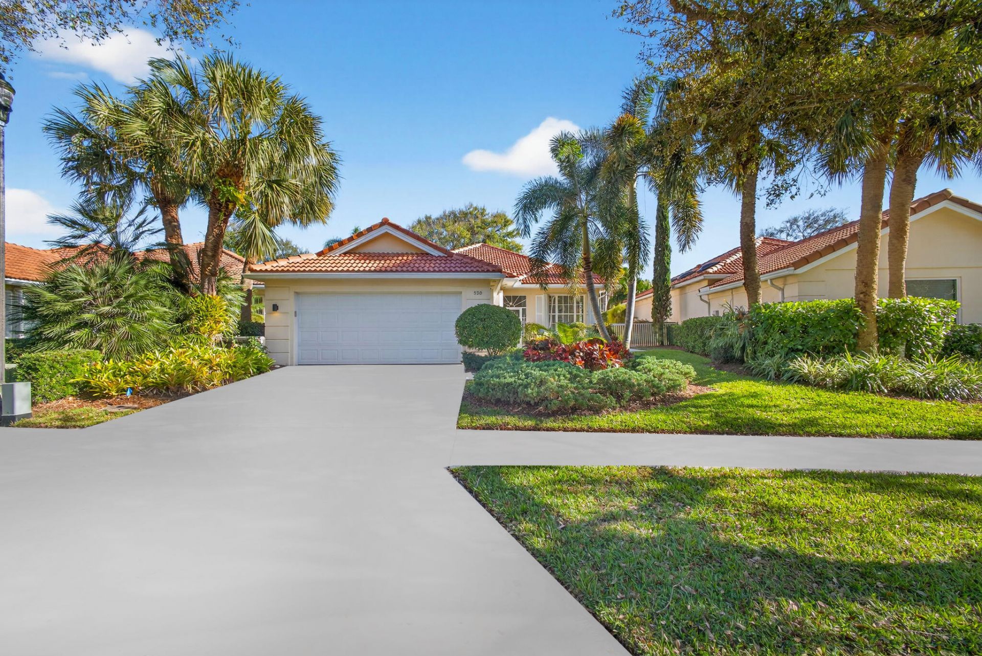 520 E Tall Oaks Drive, Palm Beach Gardens, FL 33410 Photo