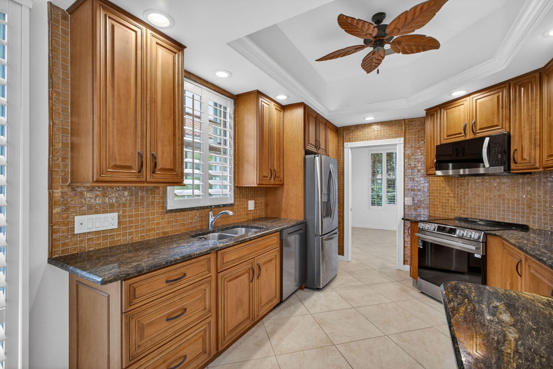 520 E Tall Oaks Drive, Palm Beach Gardens, FL 33410 Photo