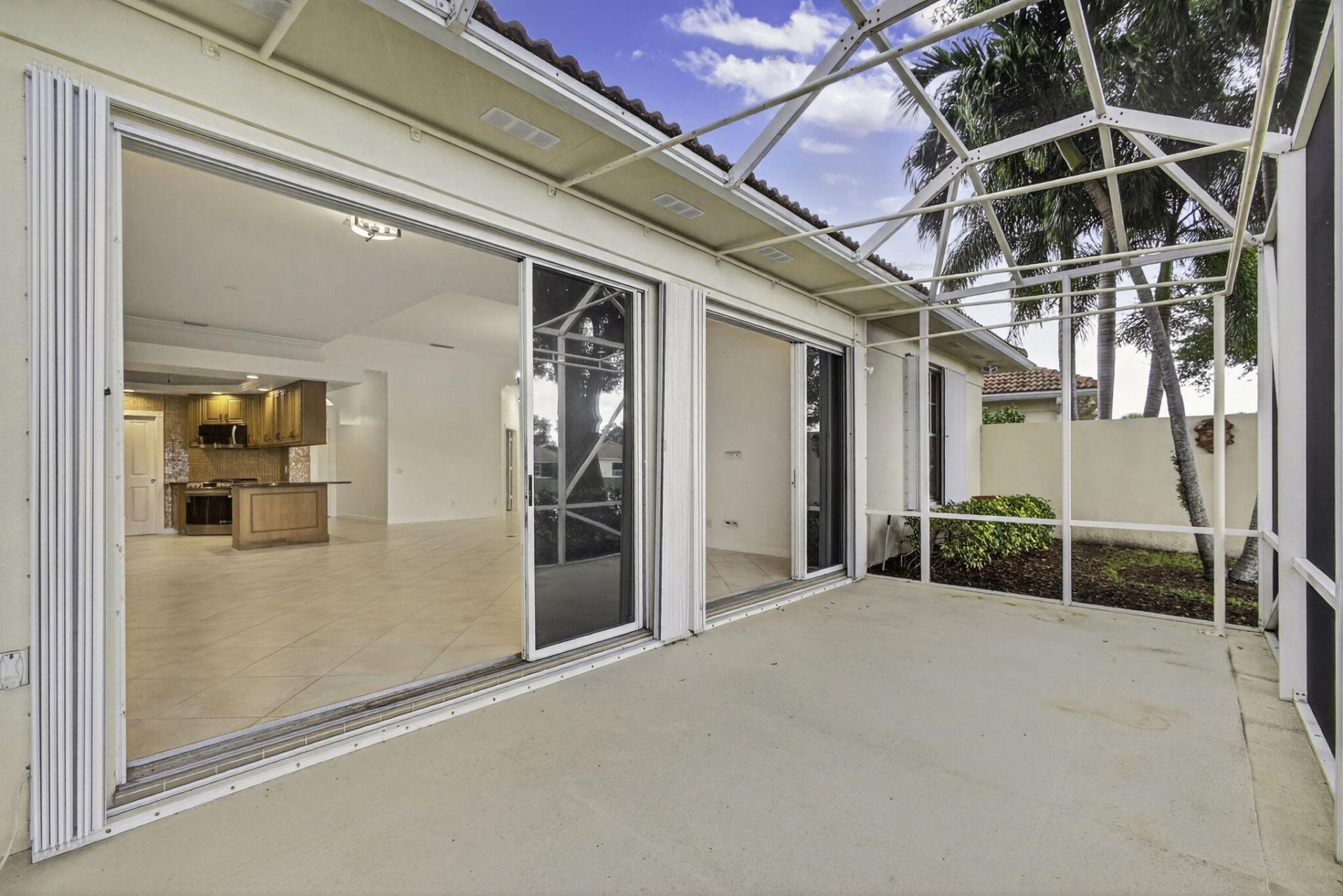 520 E Tall Oaks Drive, Palm Beach Gardens, FL 33410 Photo