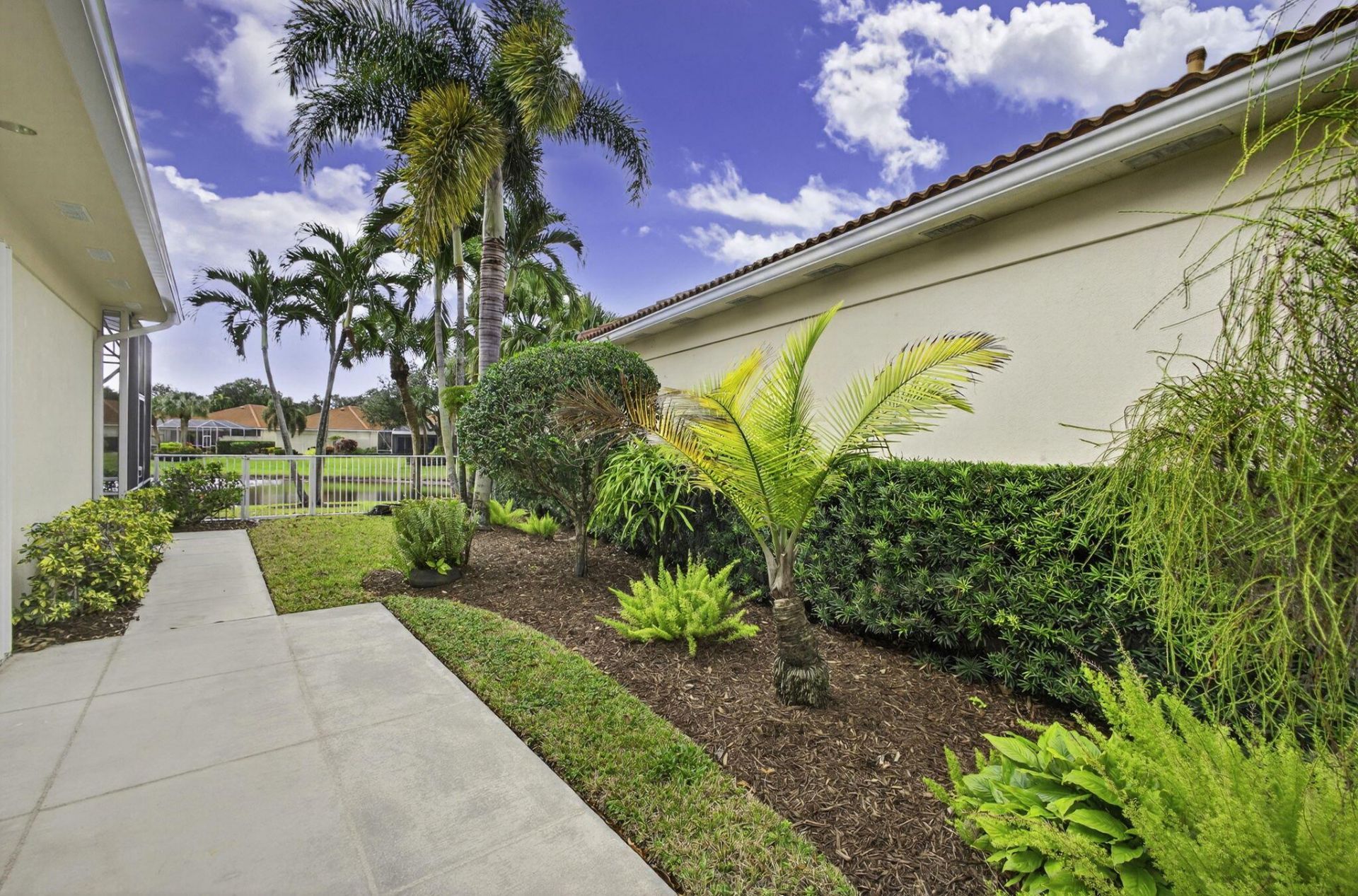 520 E Tall Oaks Drive, Palm Beach Gardens, FL 33410 Photo