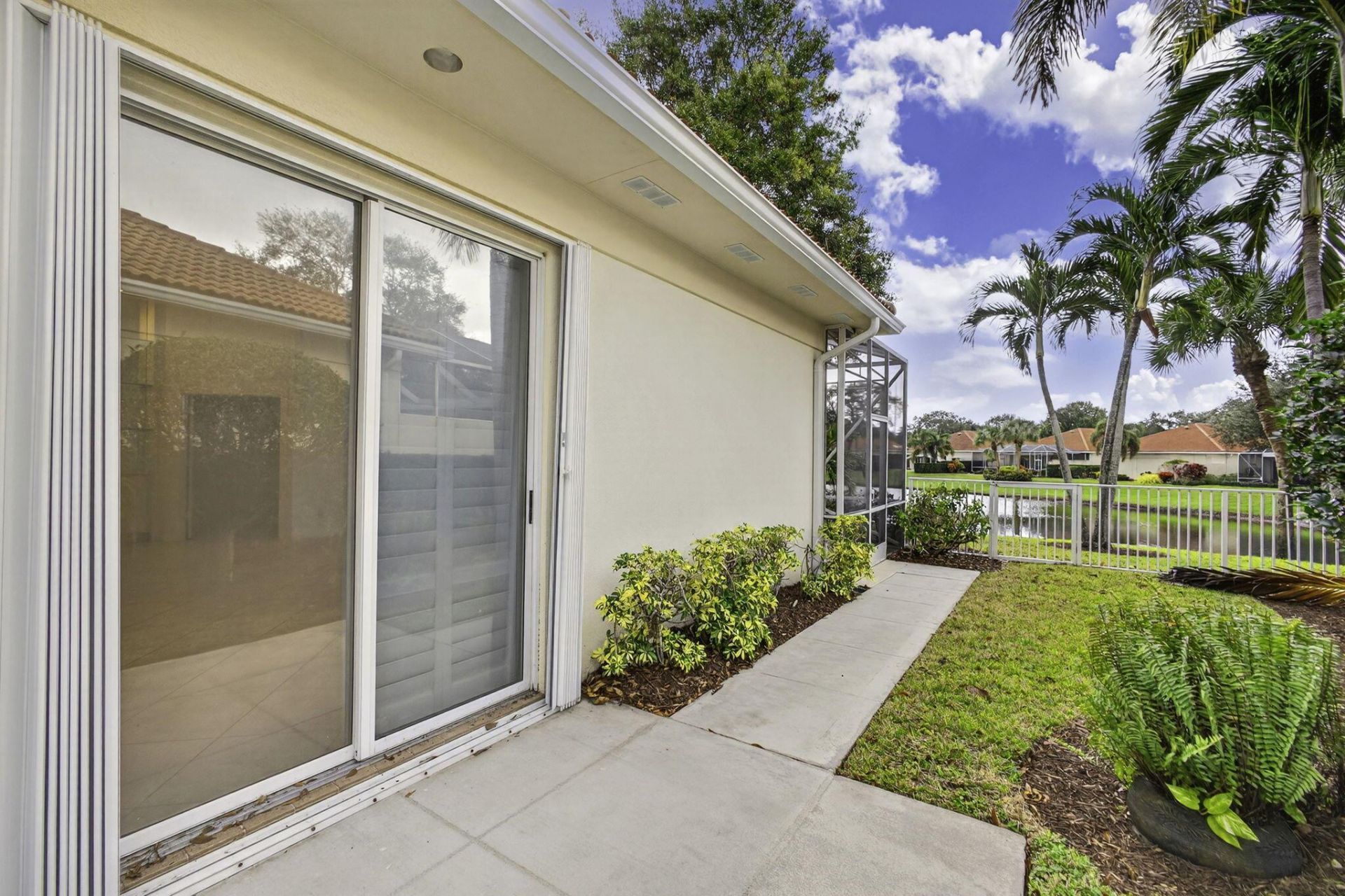 520 E Tall Oaks Drive, Palm Beach Gardens, FL 33410 Photo