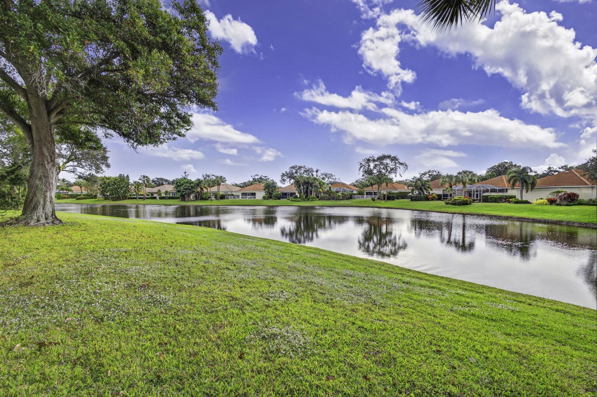 520 E Tall Oaks Drive, Palm Beach Gardens, FL 33410 Photo