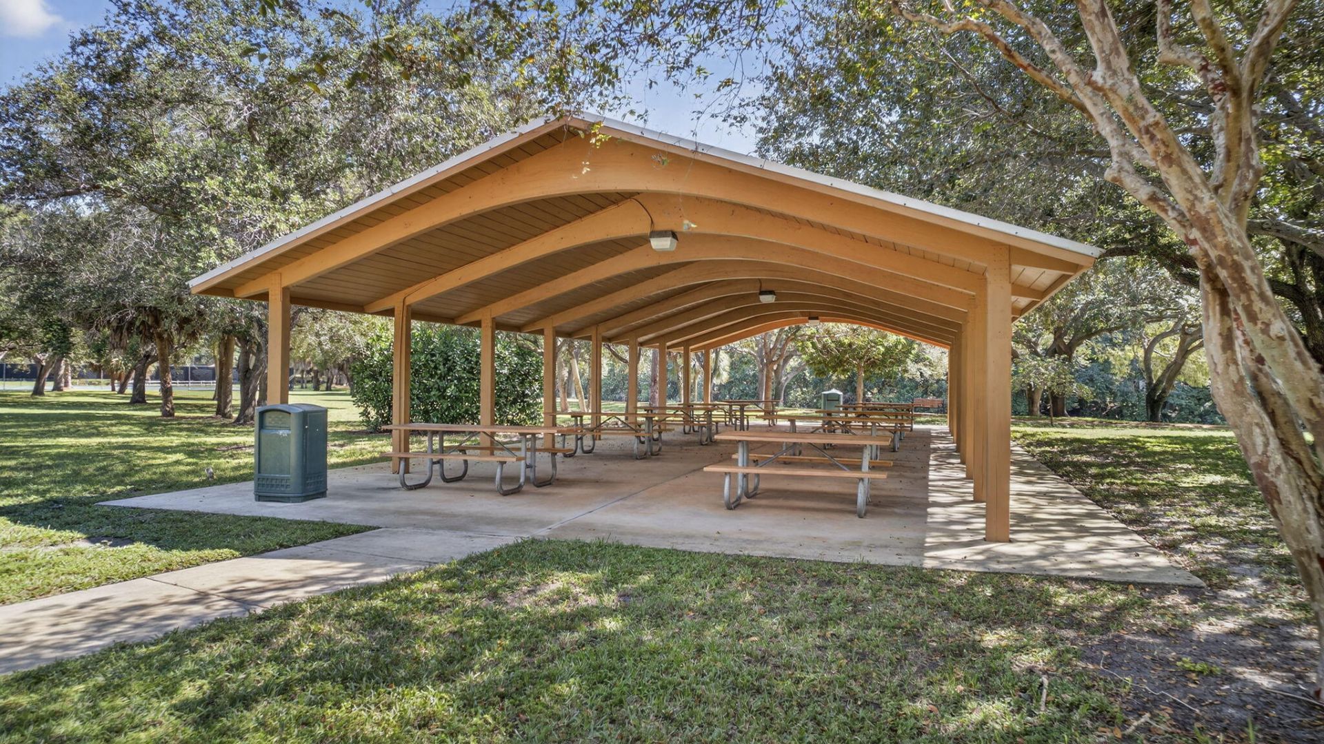 520 E Tall Oaks Drive, Palm Beach Gardens, FL 33410 Photo