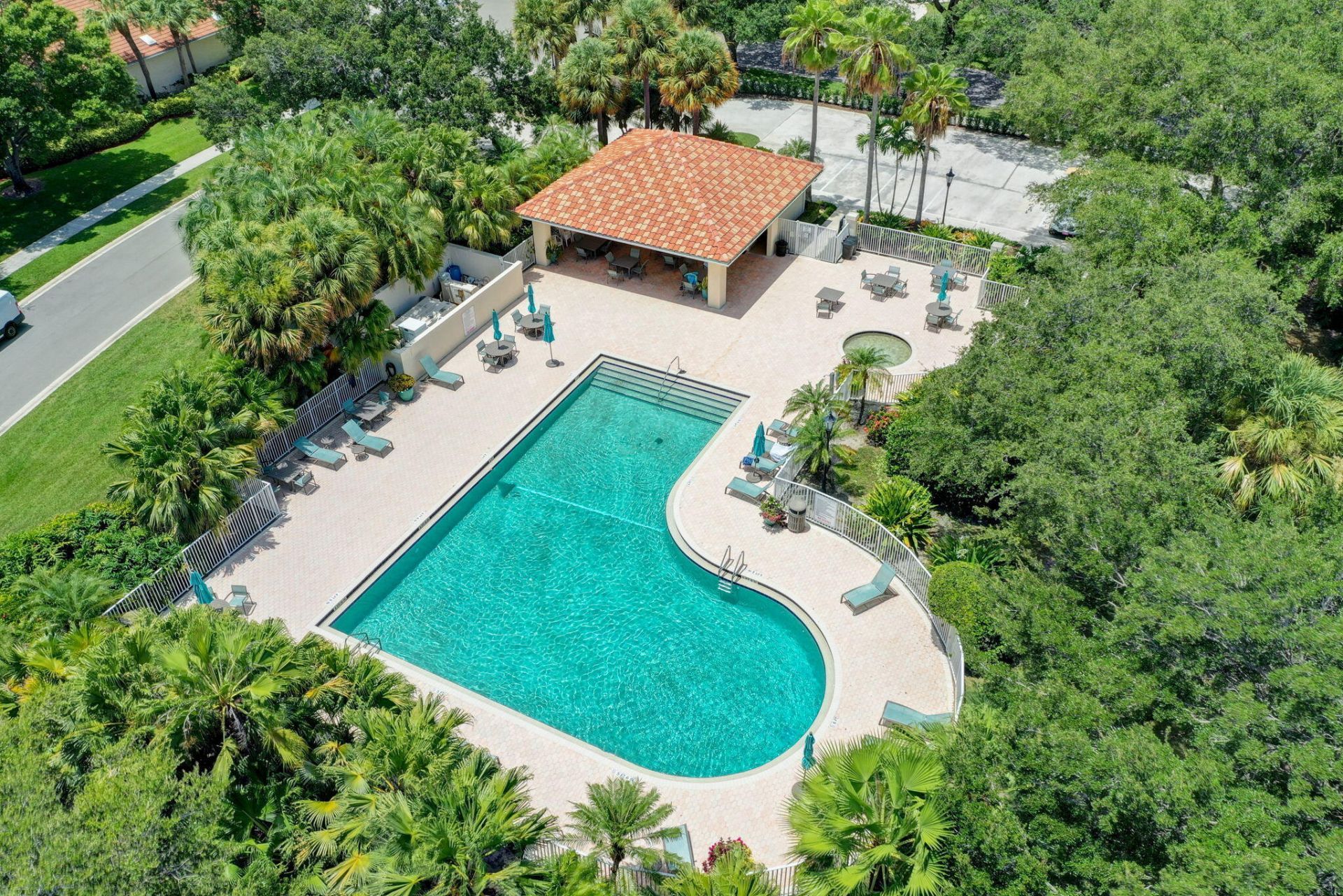 520 E Tall Oaks Drive, Palm Beach Gardens, FL 33410 Photo