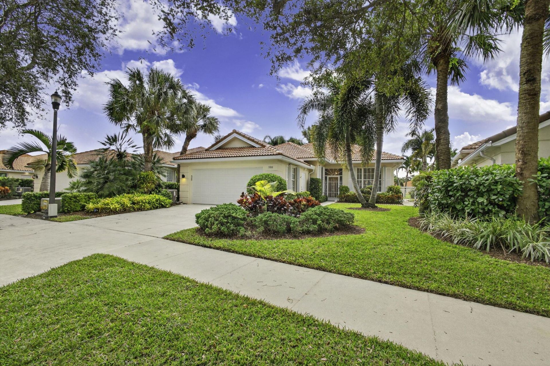 520 E Tall Oaks Drive, Palm Beach Gardens, FL 33410 Photo