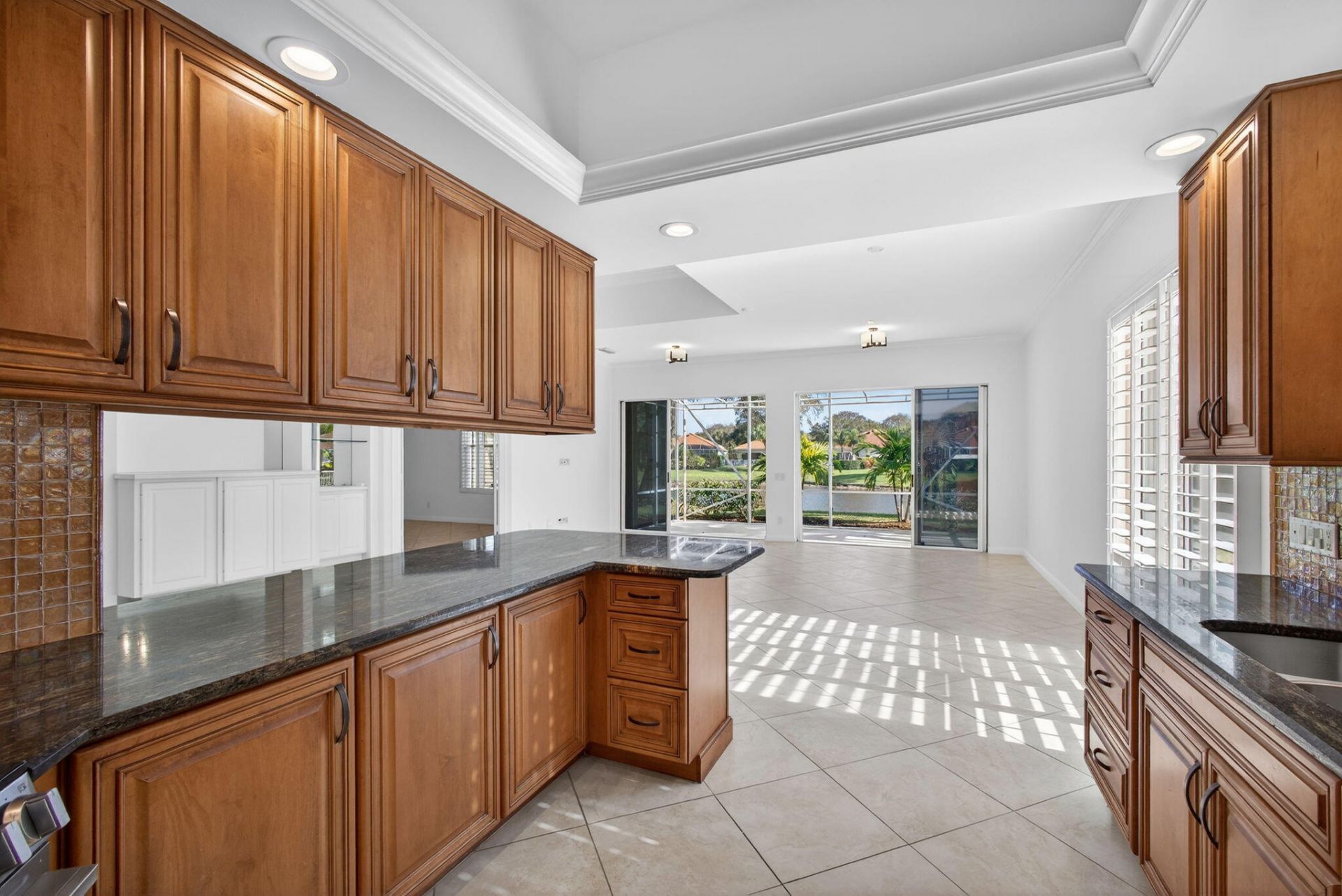 520 E Tall Oaks Drive, Palm Beach Gardens, FL 33410 Photo