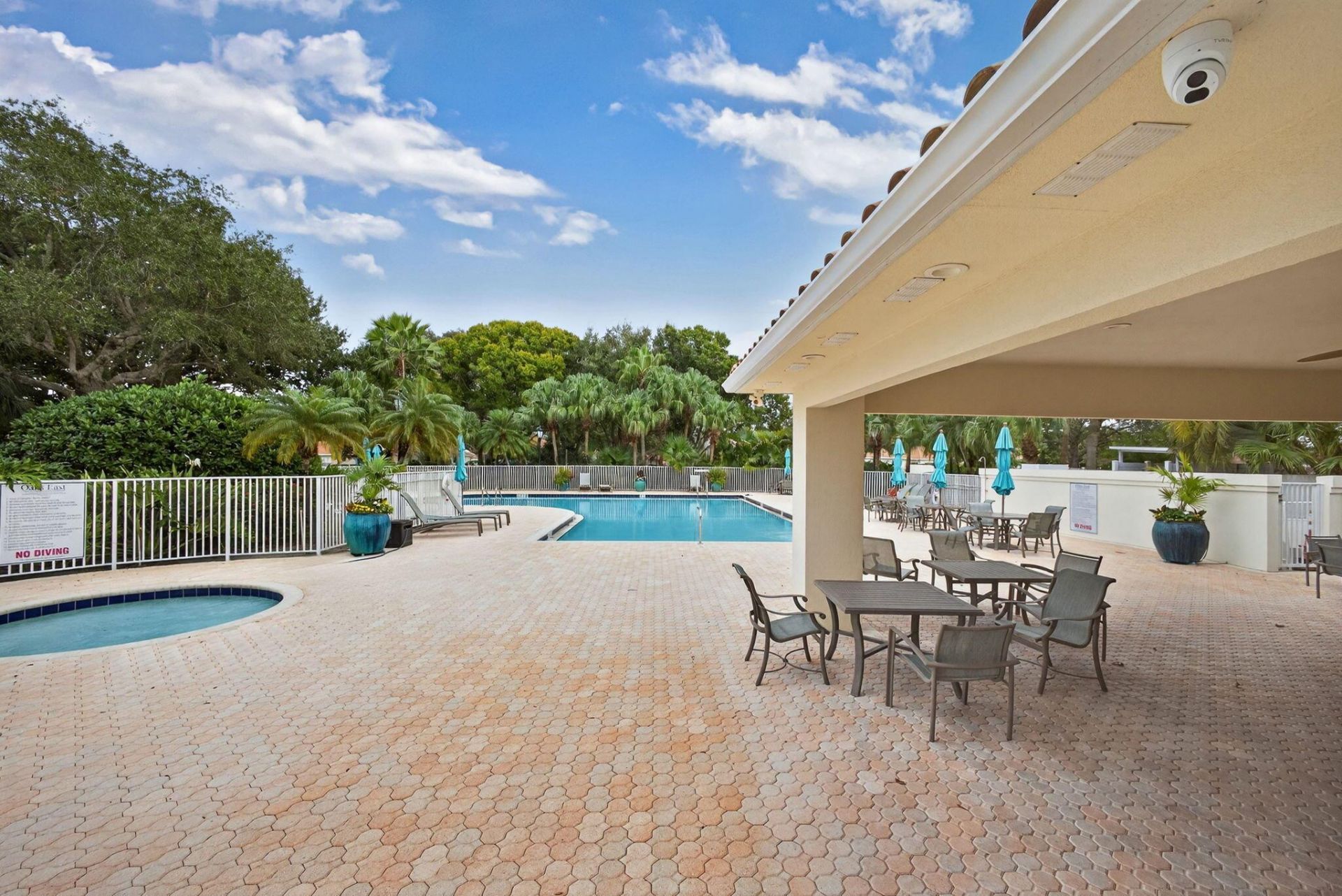 520 E Tall Oaks Drive, Palm Beach Gardens, FL 33410 Photo