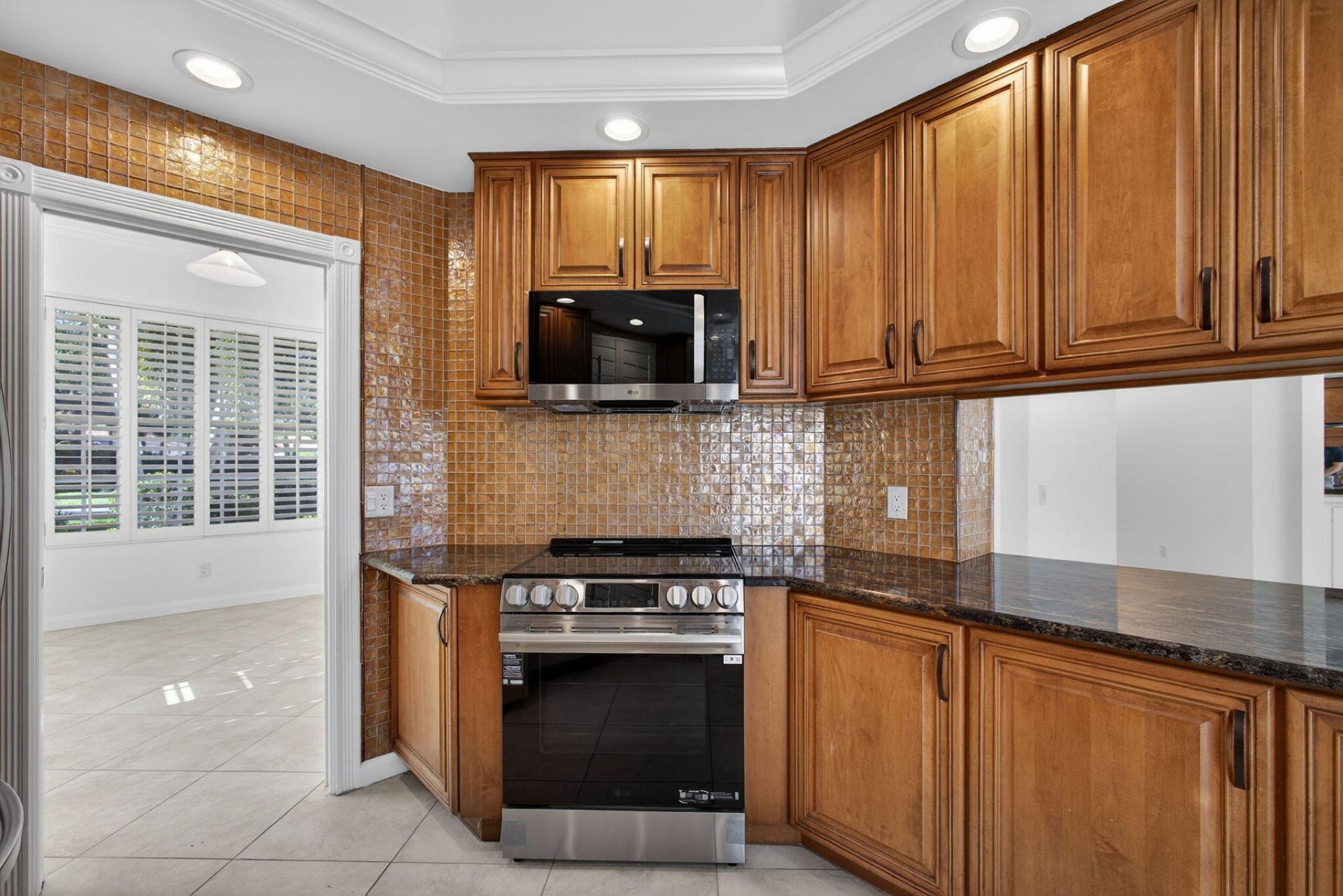 520 E Tall Oaks Drive, Palm Beach Gardens, FL 33410 Photo