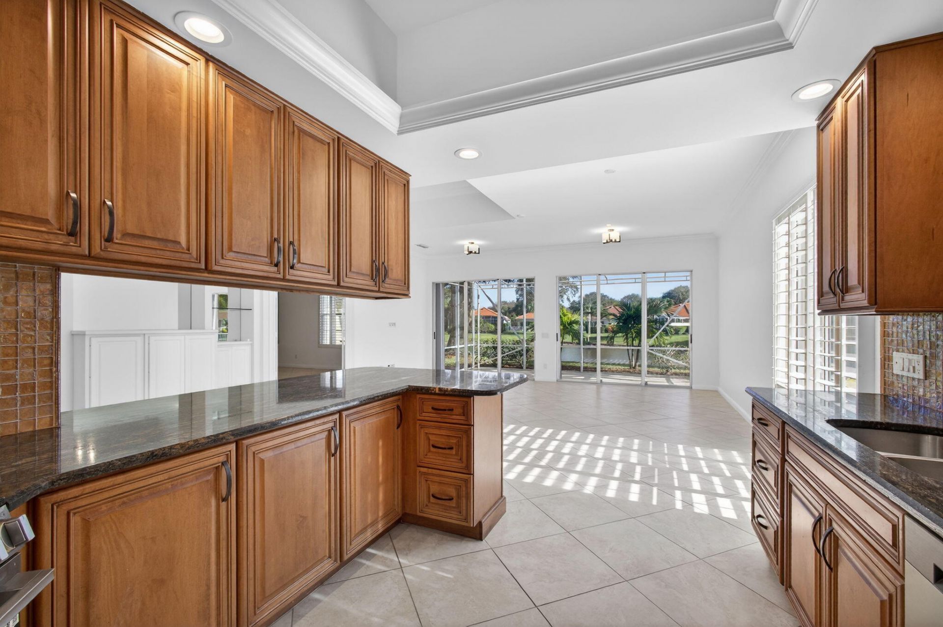 520 E Tall Oaks Drive, Palm Beach Gardens, FL 33410 Photo