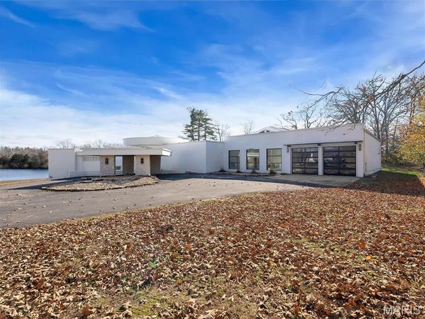 12070 Country Club Drive, Rolla, MO 65401