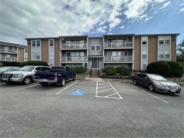 3361 YOST LANE, Unit 103, DUMFRIES, VA 22026